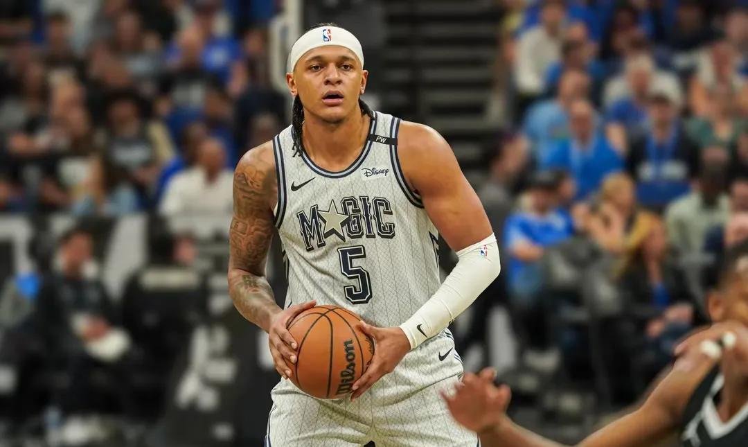 包含奥兰多魔术加时末段内部沟通；志在NBA季后赛名次提升；管理层满意；训练强度显著提升的词条