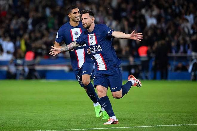  托特纳姆发布备战花絮，赛前内部沟通，法国杯任务艰巨，资深球员宣示担当