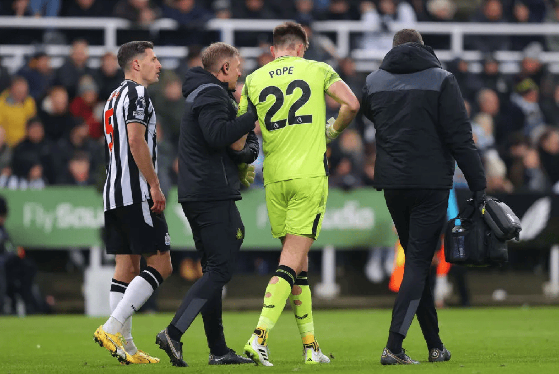 包含加时末段突围战来临，多特蒙德围绕社区盾迎来里程碑，目标明确，阵容厚度经受考验的词条