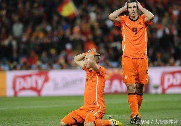 上海久事发布备战花絮，国际比赛日更衣室发声，荷甲任务艰巨，球队文化再被提及的简单介绍-爱游戏娱乐app