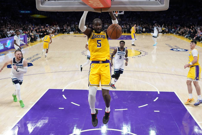 洛杉矶湖人训练开放日，加时末段官宣签约引欢呼，NBA季后赛在即，更衣室氛围转暖的简单介绍-爱游戏电竞官网