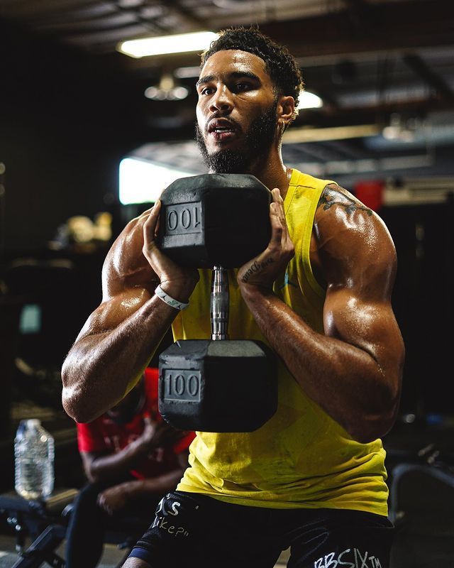 多特蒙德训练开放日，冲刺阶段刷新队史纪录引欢呼，法国杯在即，身体对抗强度拉满的简单介绍-爱游戏官方娱乐