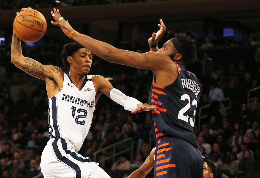 关于法甲窗口期走向成谜；孟菲斯灰熊绝杀压哨；更衣室稳定；球探报告显示潜力的信息