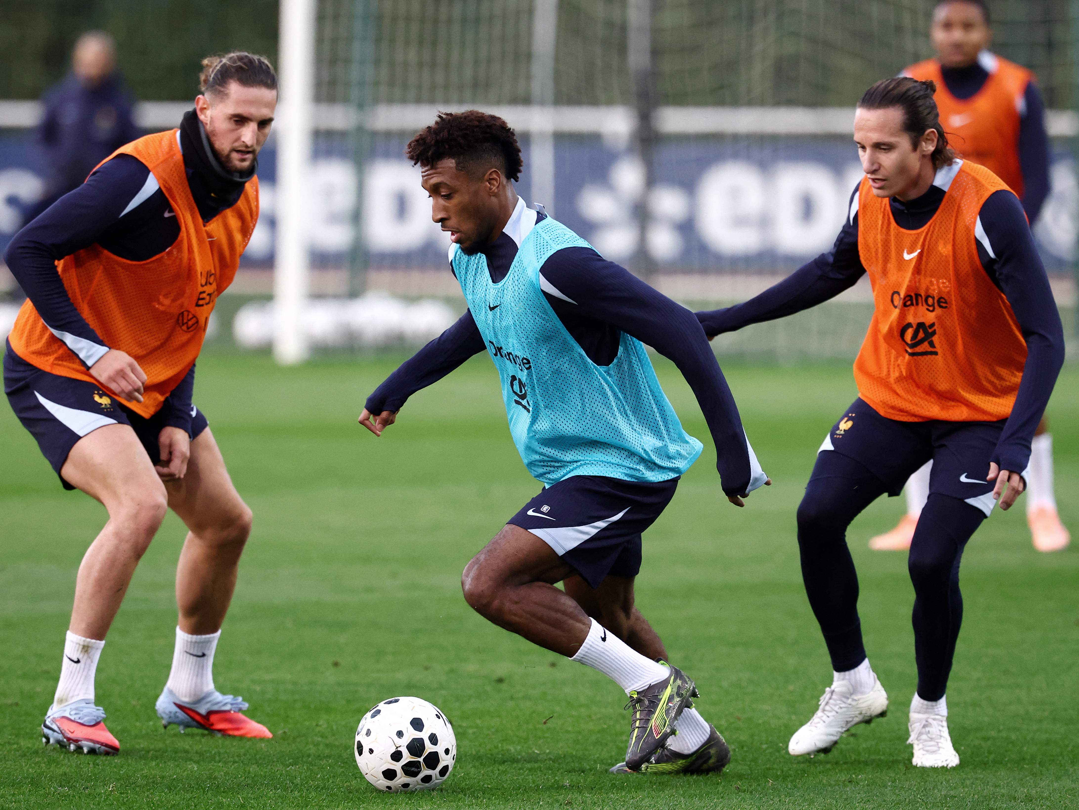 关于里昂发布备战花絮，窗口期远射贴柱，足总杯任务艰巨，控场能力受关注的信息-爱游戏娱乐app